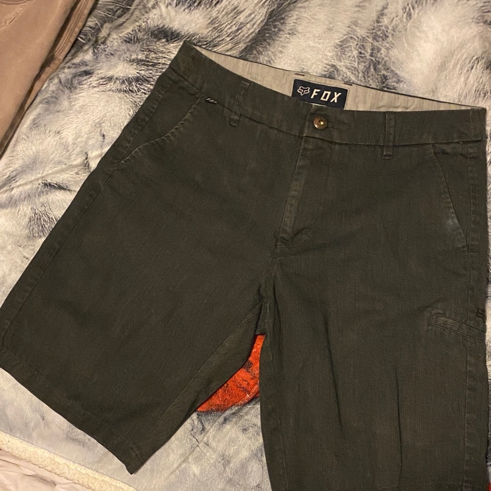 Fox Men's Dark Gray Flat Front Shorts